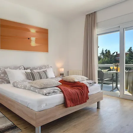 Βίλα Klen For 15 People Near With Jacuzzi And Children Playgorund