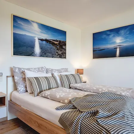 Klen For 15 People Near With Jacuzzi And Children Playgorund Πούλα