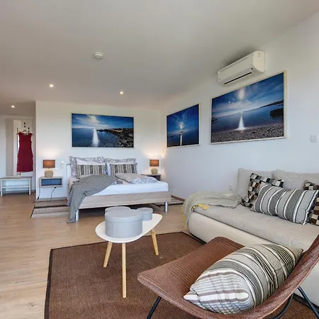 Klen For 15 People Near With Jacuzzi And Children Playgorund * Πούλα