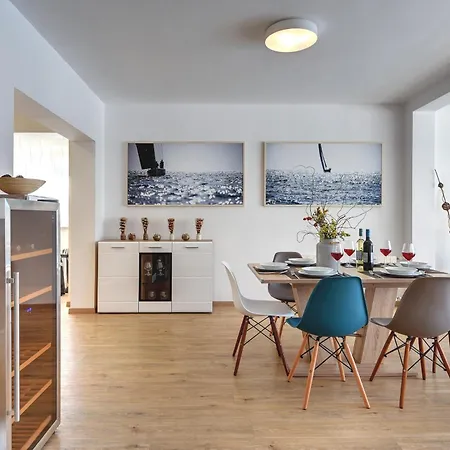 Klen For 15 People Near With Jacuzzi And Children Playgorund Πούλα