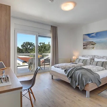 Klen For 15 People Near With Jacuzzi And Children Playgorund *