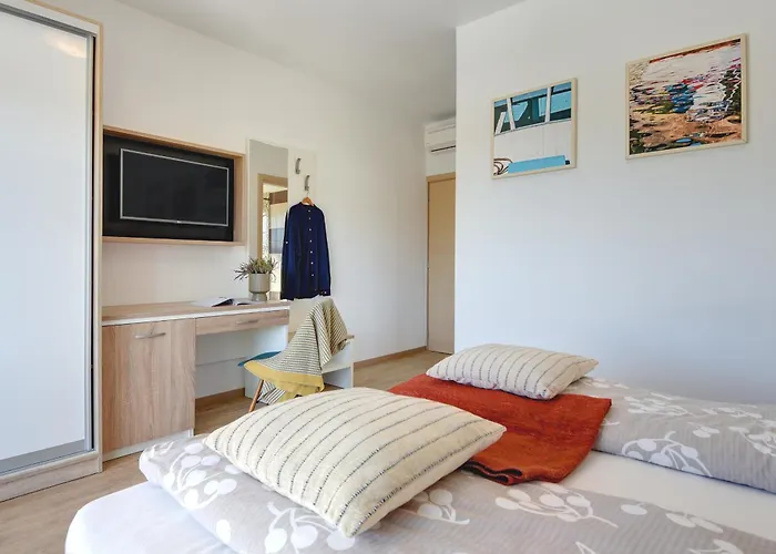 Villa Klen For 15 People Near With Jacuzzi And Children Playgorund