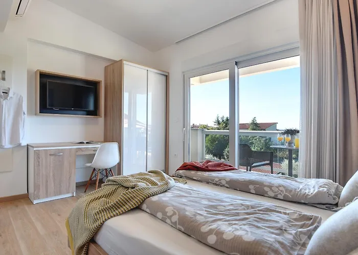 Villa Klen For 15 People Near With Jacuzzi And Children Playgorund *
