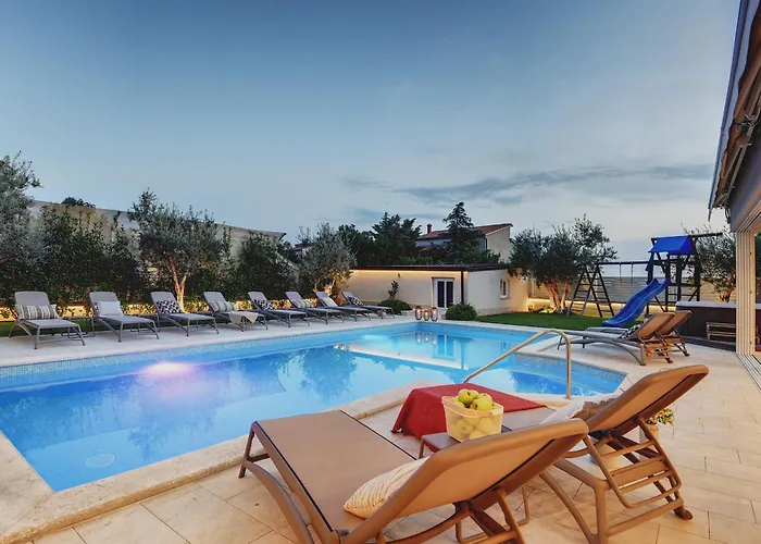 Villa Klen For 15 People Near With Jacuzzi And Children Playgorund *