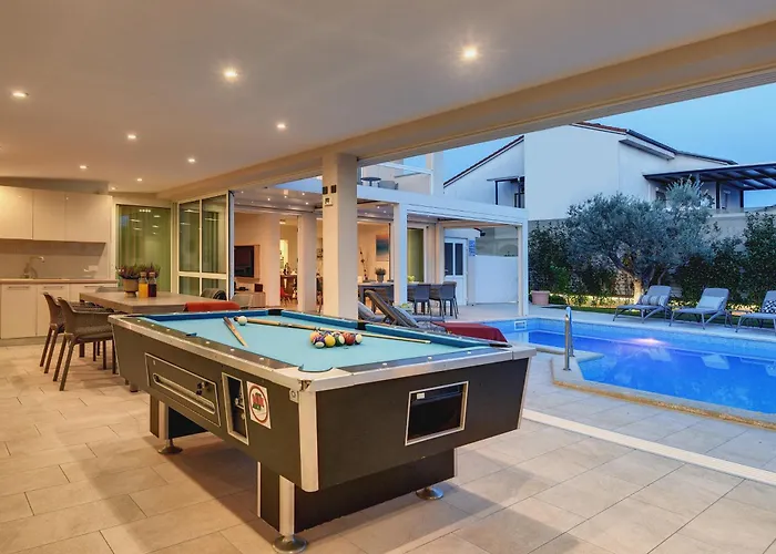 Villa Klen For 15 People Near With Jacuzzi And Children Playgorund