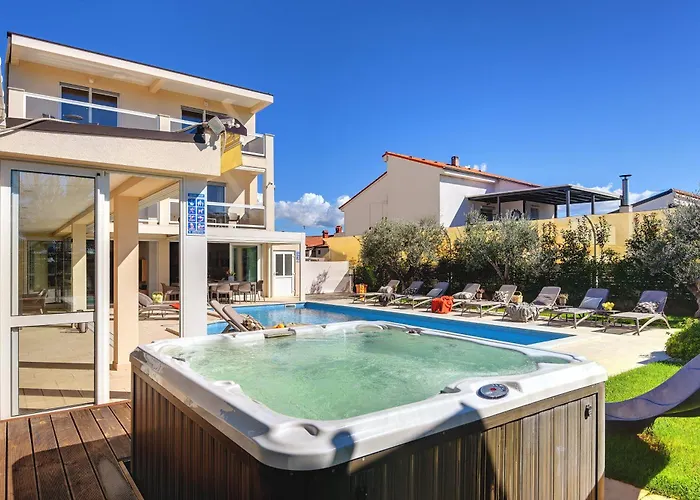 Villa Klen For 15 People Near With Jacuzzi And Children Playgorund *